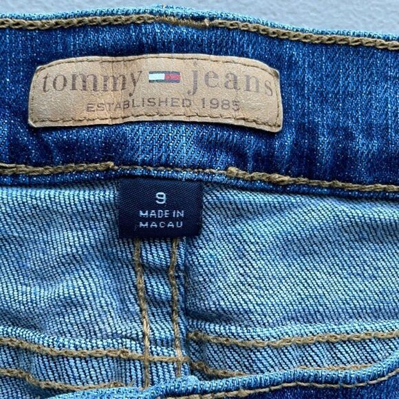 Tommy Jeans Denim Bermuda Short - 9 - Picture 3 of 6